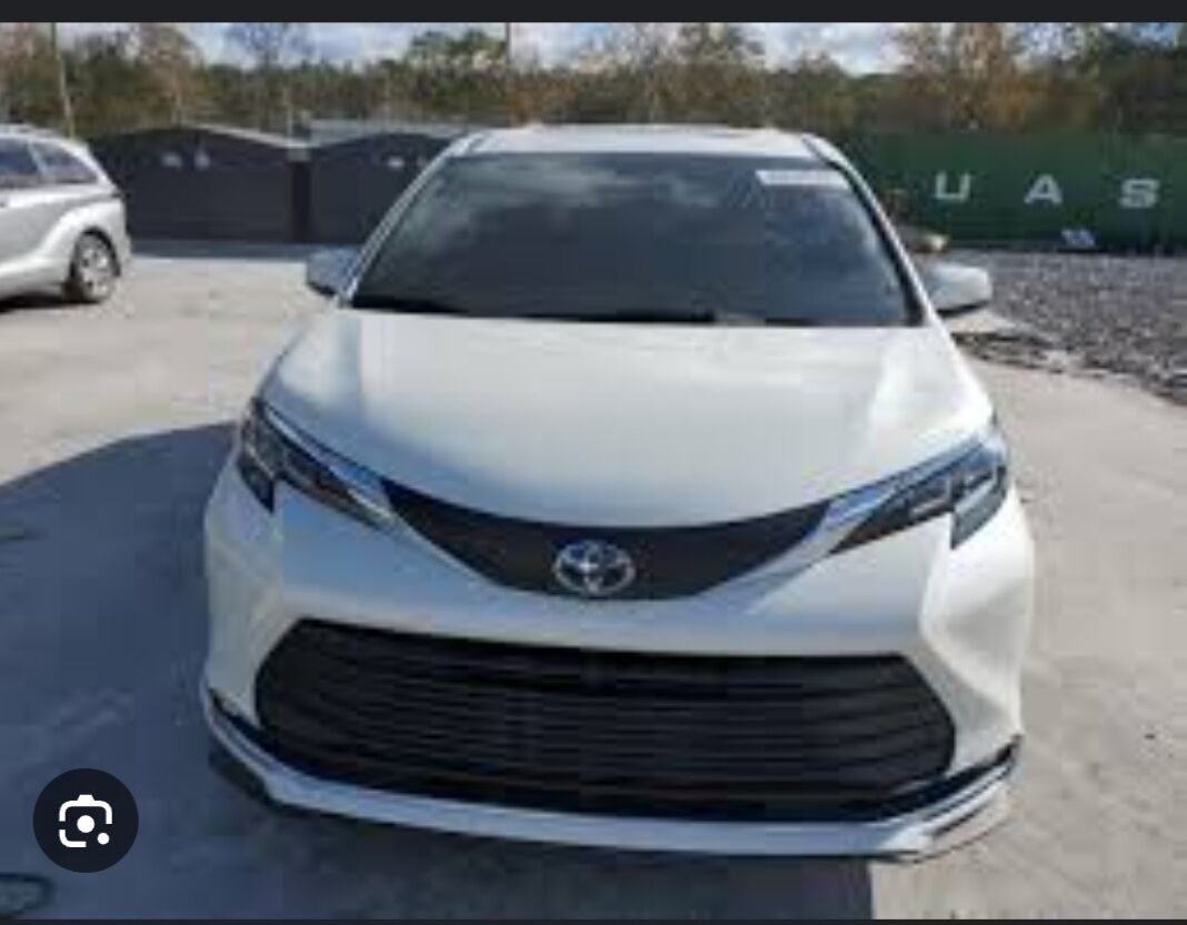 Toyota Sienna 2022 - 645 000 TMT - Ашхабад - img 3