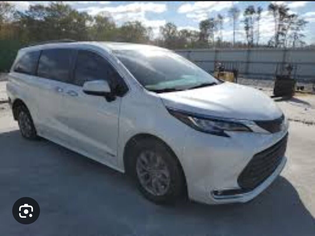 Toyota Sienna 2022 - 645 000 TMT - Ашхабад - img 4