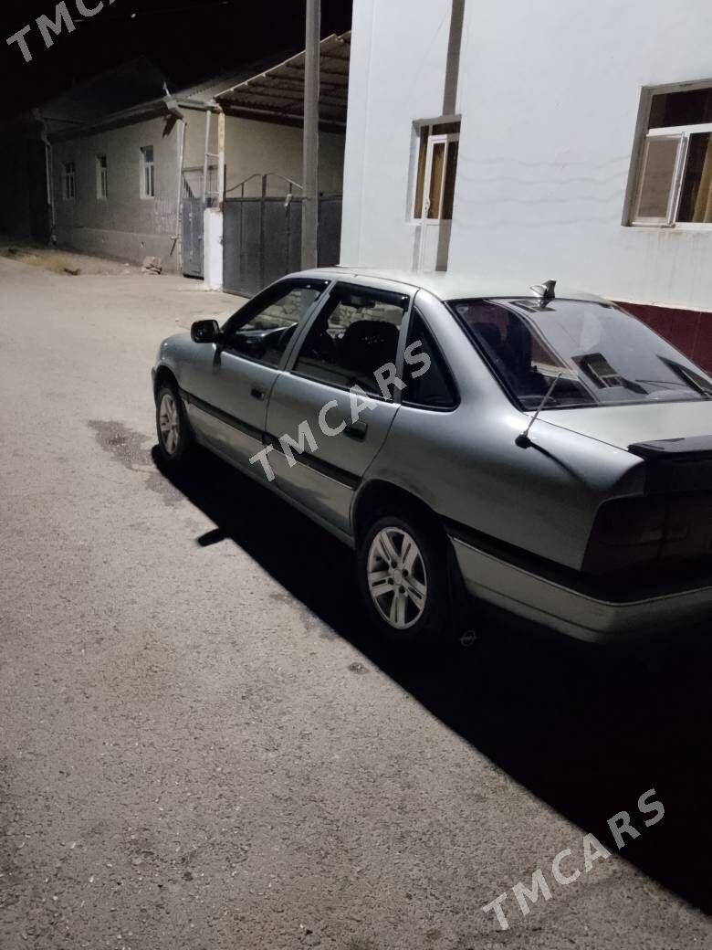 Opel Vectra 1995 - 34 000 TMT - Байрамали - img 2