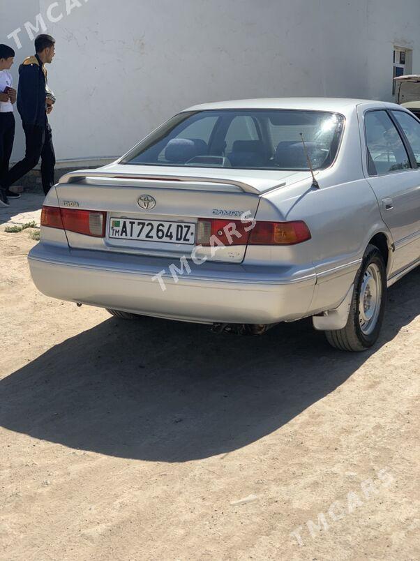 Toyota Camry 2000 - 130 000 TMT - Görogly (Tagta) - img 4