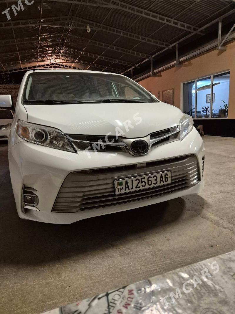 Toyota Sienna 2020 - 390 000 TMT - Ашхабад - img 4