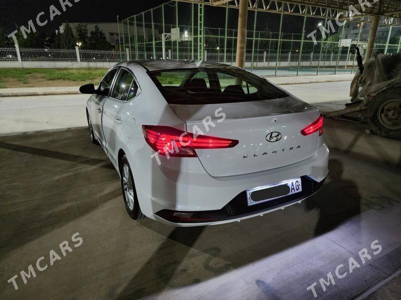Hyundai Elantra 2020 - 240 000 TMT - Türkmenbaşy şaýoly - img 4