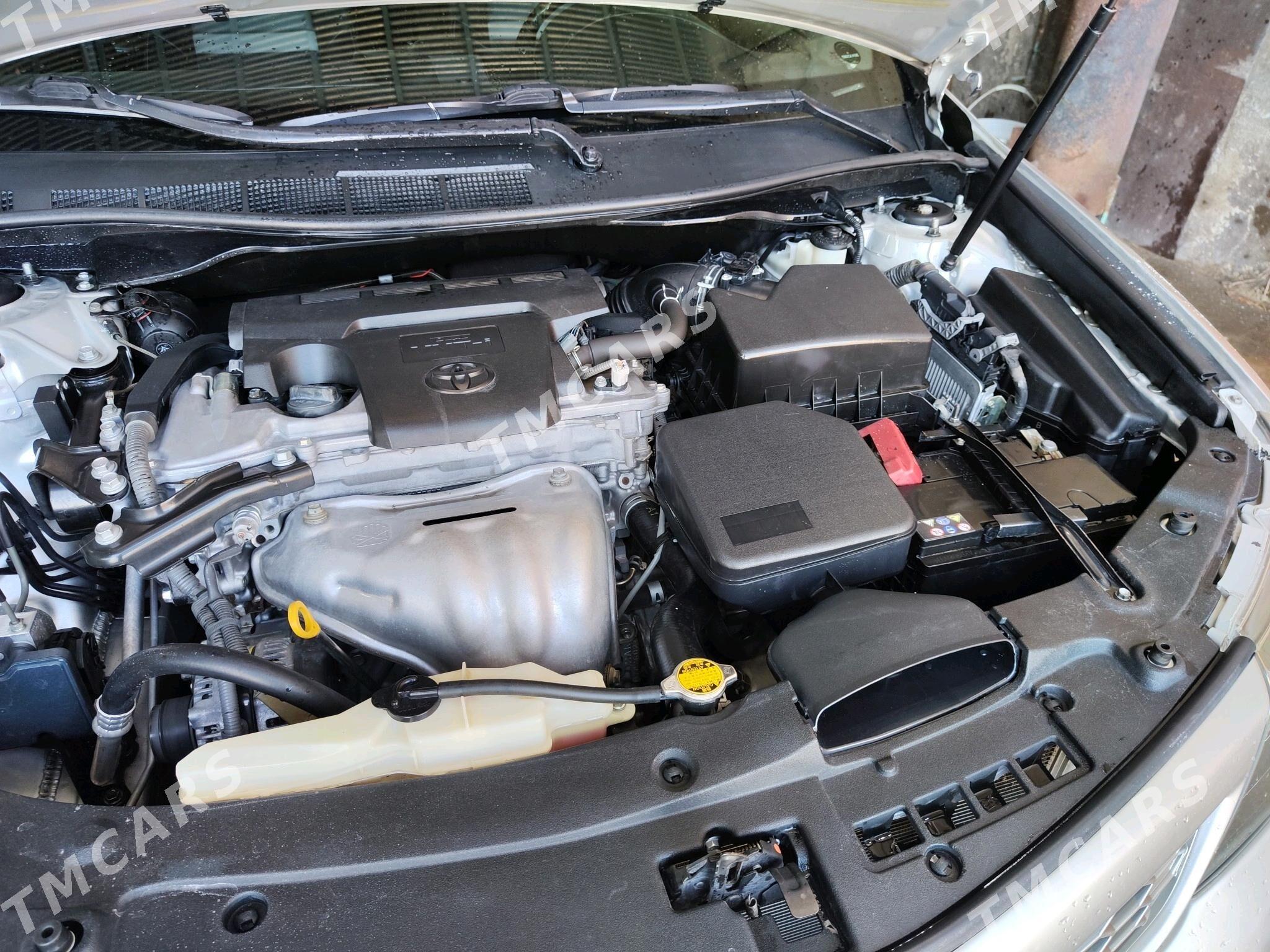 Toyota Camry 2012 - 230 000 TMT - Дашогуз - img 5