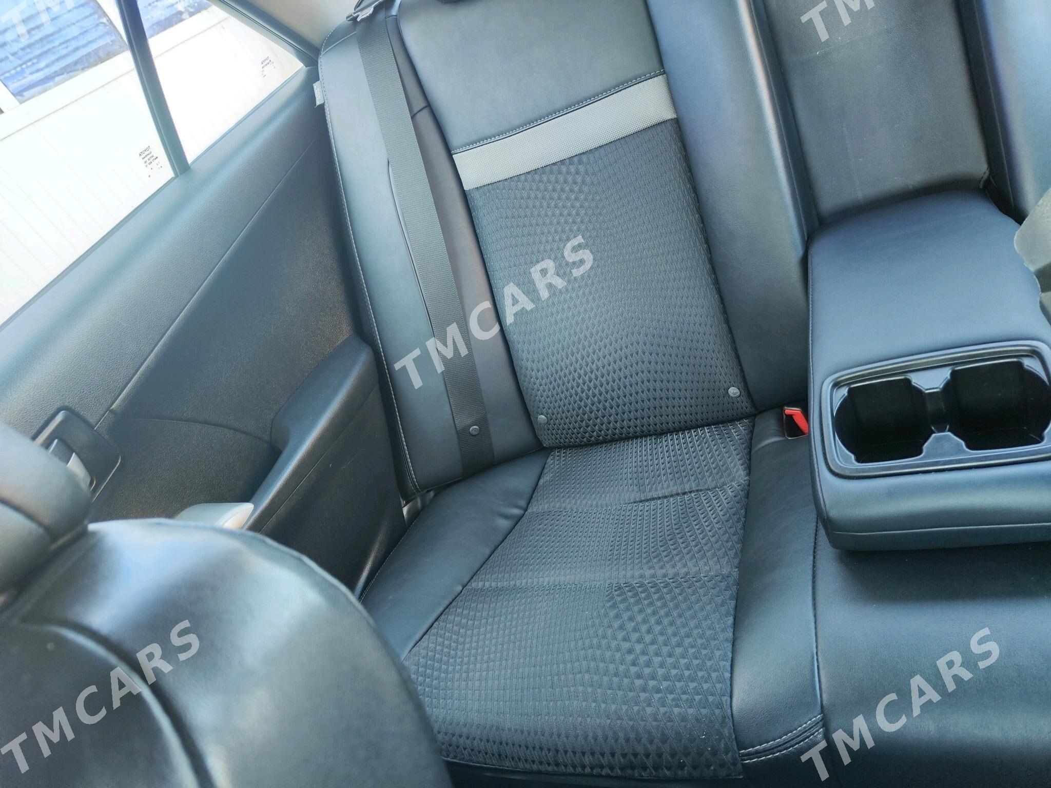 Toyota Camry 2012 - 230 000 TMT - Дашогуз - img 4