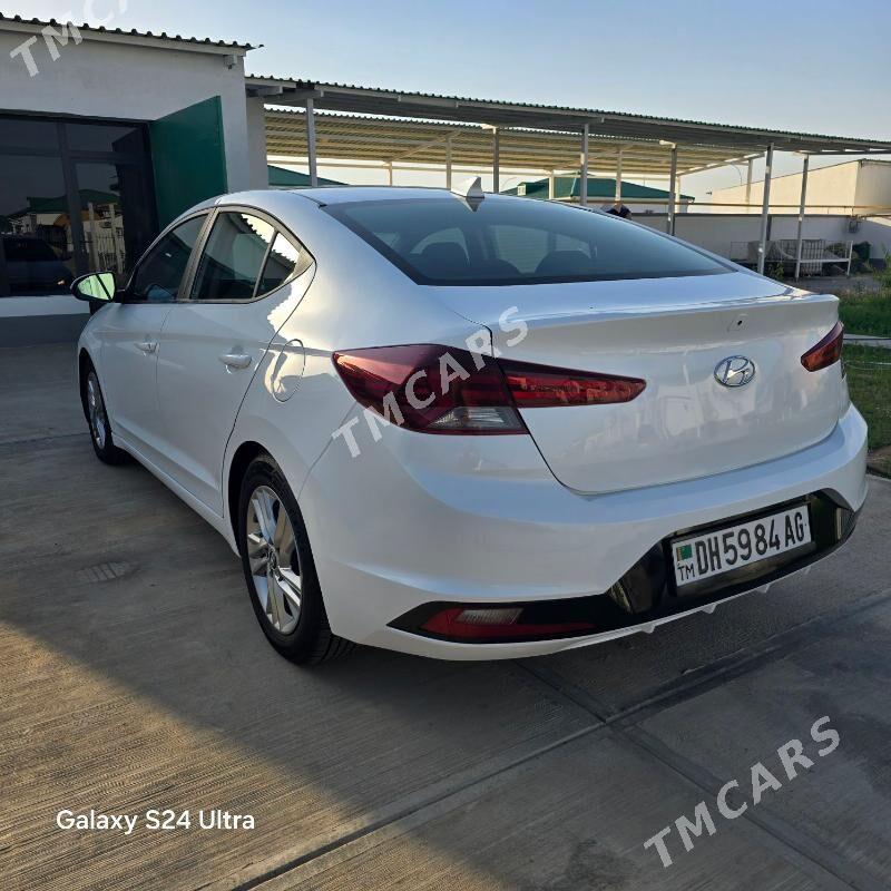 Hyundai Elantra 2020 - 215 000 TMT - Тязе заман - img 3