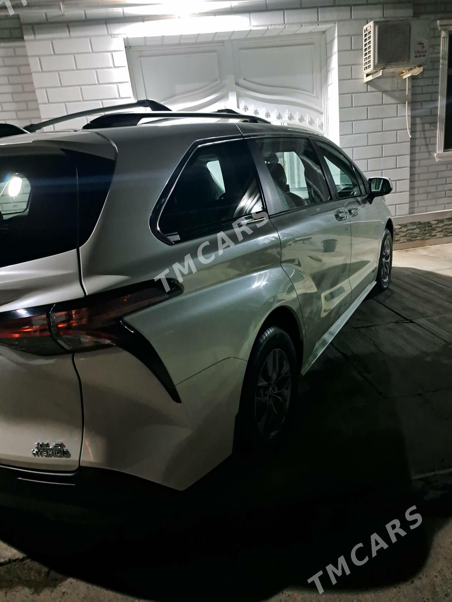Toyota Sienna 2021 - 480 000 TMT - Туркменабат - img 7