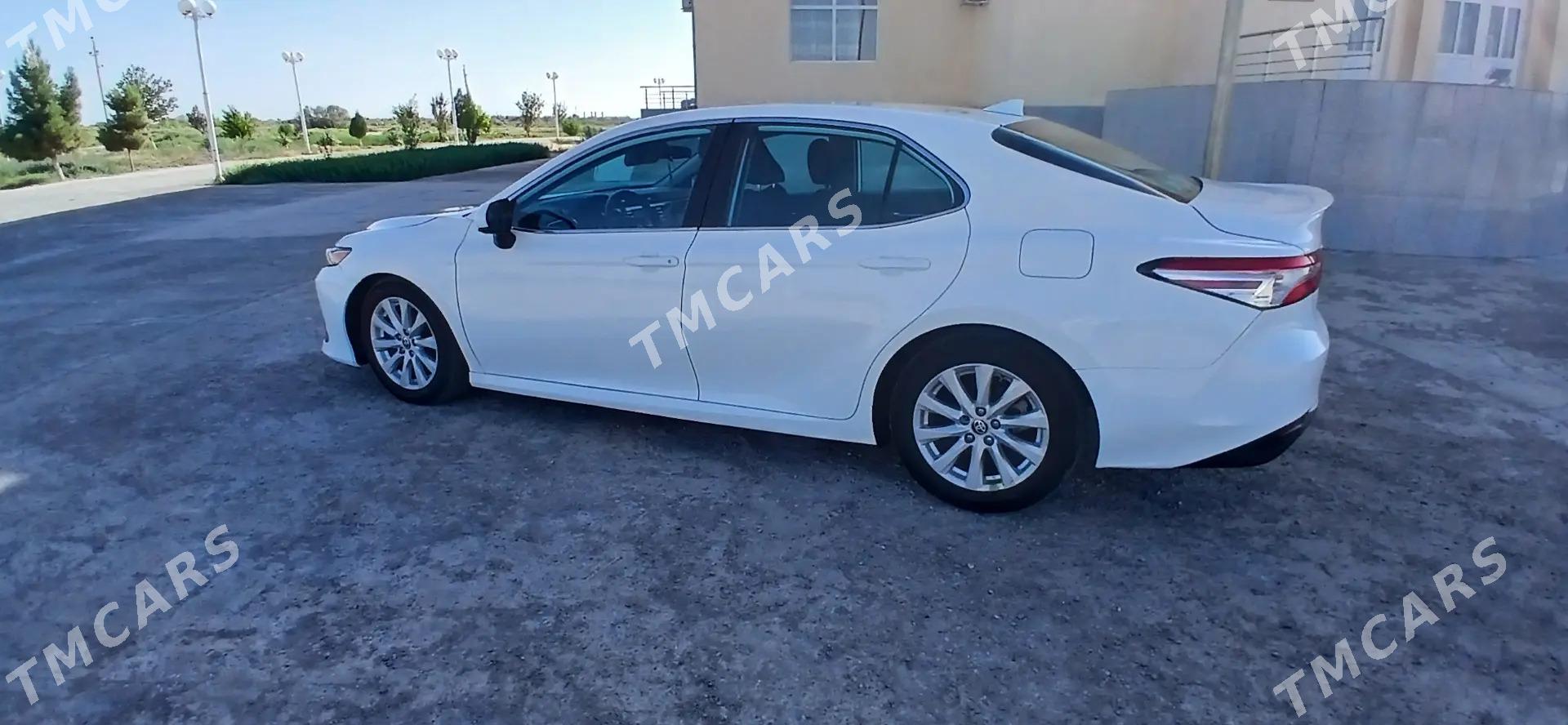 Toyota Camry 2020 - 295 000 TMT - Гарабекевюл - img 5