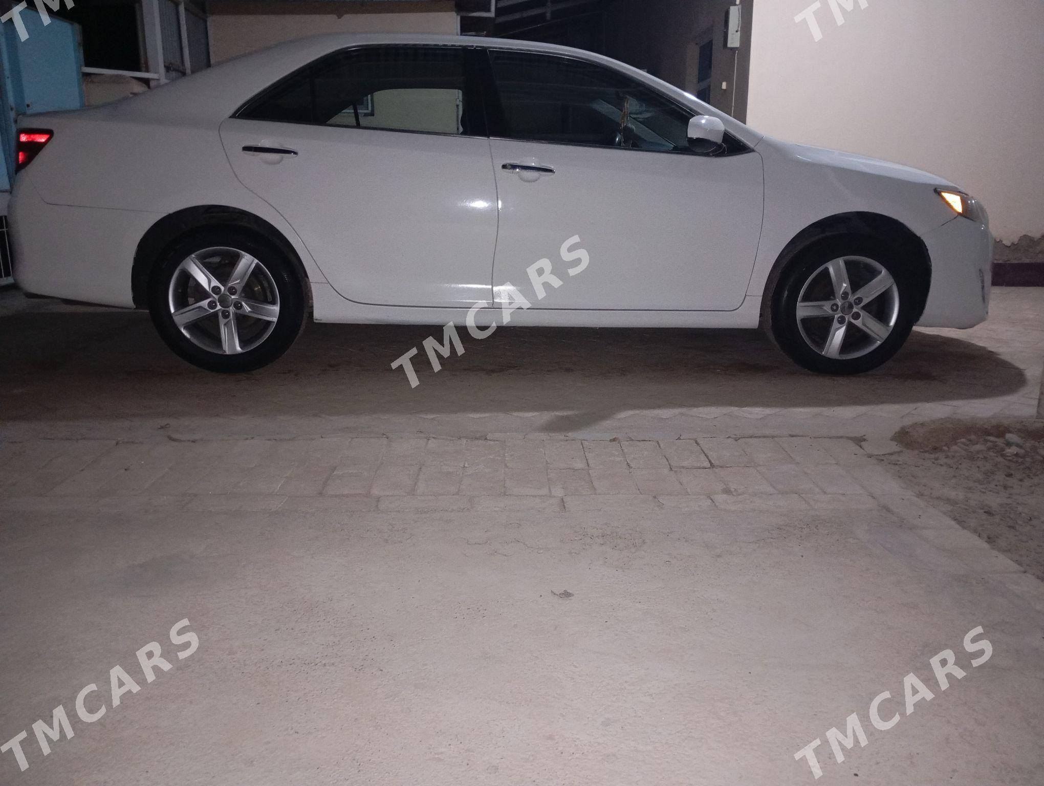 Toyota Camry 2012 - 150 000 TMT - Байрамали - img 3