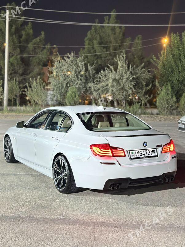 BMW F10 2011 - 300 000 TMT - Мары - img 3
