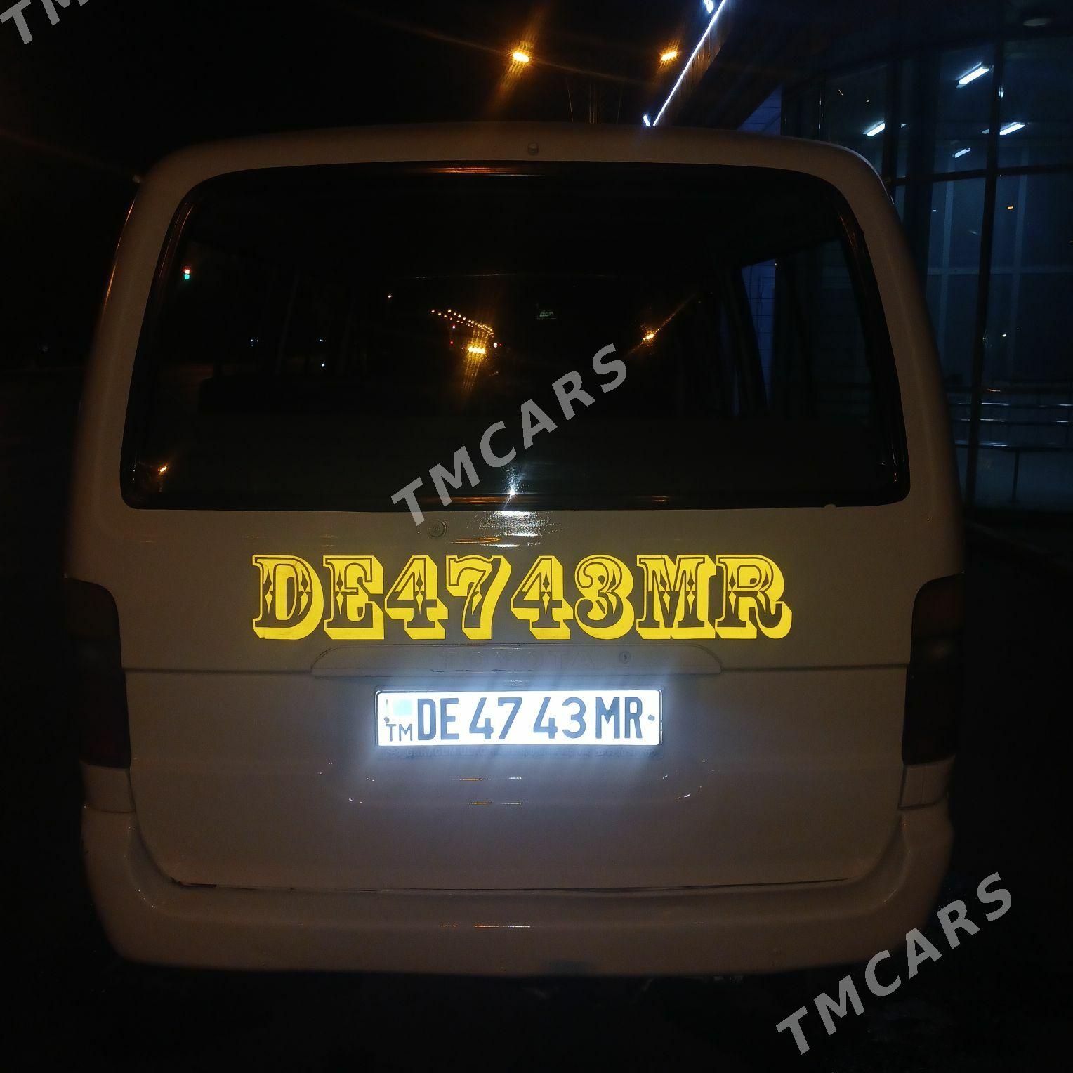 Toyota Hiace 1998 - 100 000 TMT - Мары - img 4