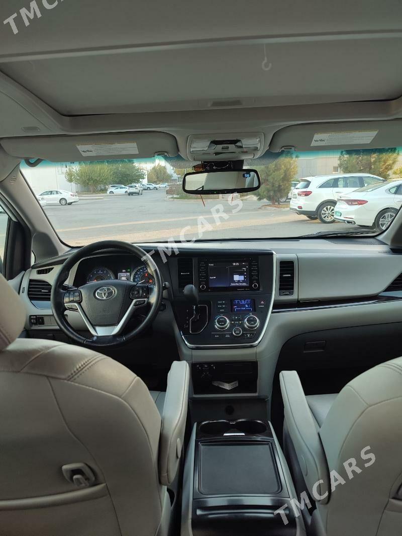 Toyota Sienna 2018 - 405 000 TMT - Бузмеин ГРЭС - img 3