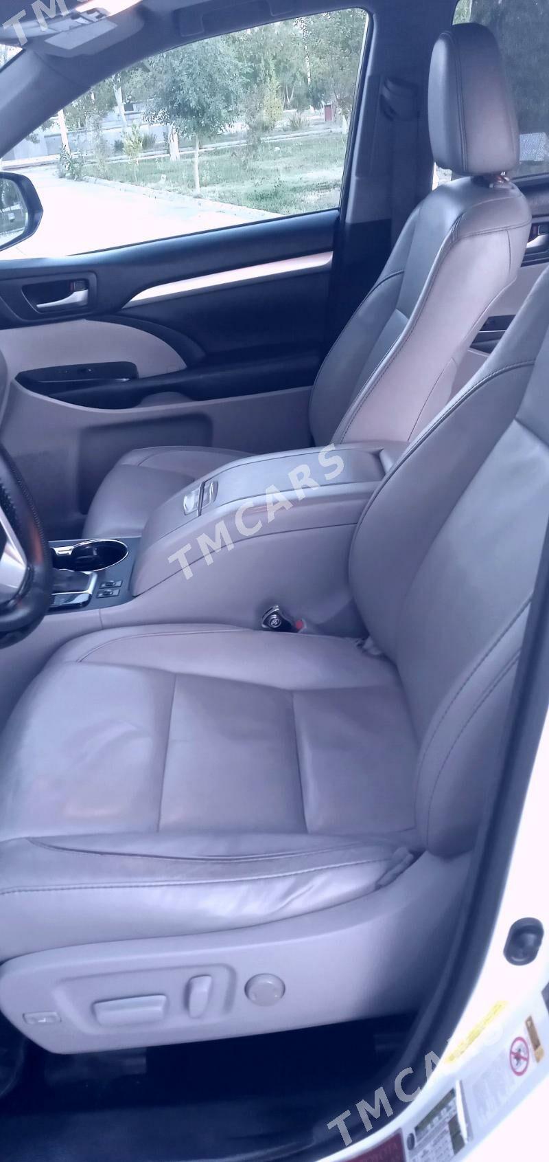 Toyota Highlander 2018 - 495 000 TMT - Daşoguz - img 6