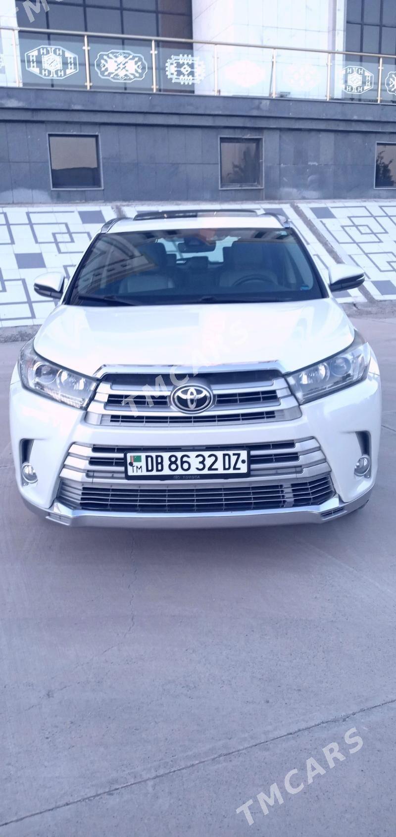Toyota Highlander 2018 - 495 000 TMT - Daşoguz - img 8