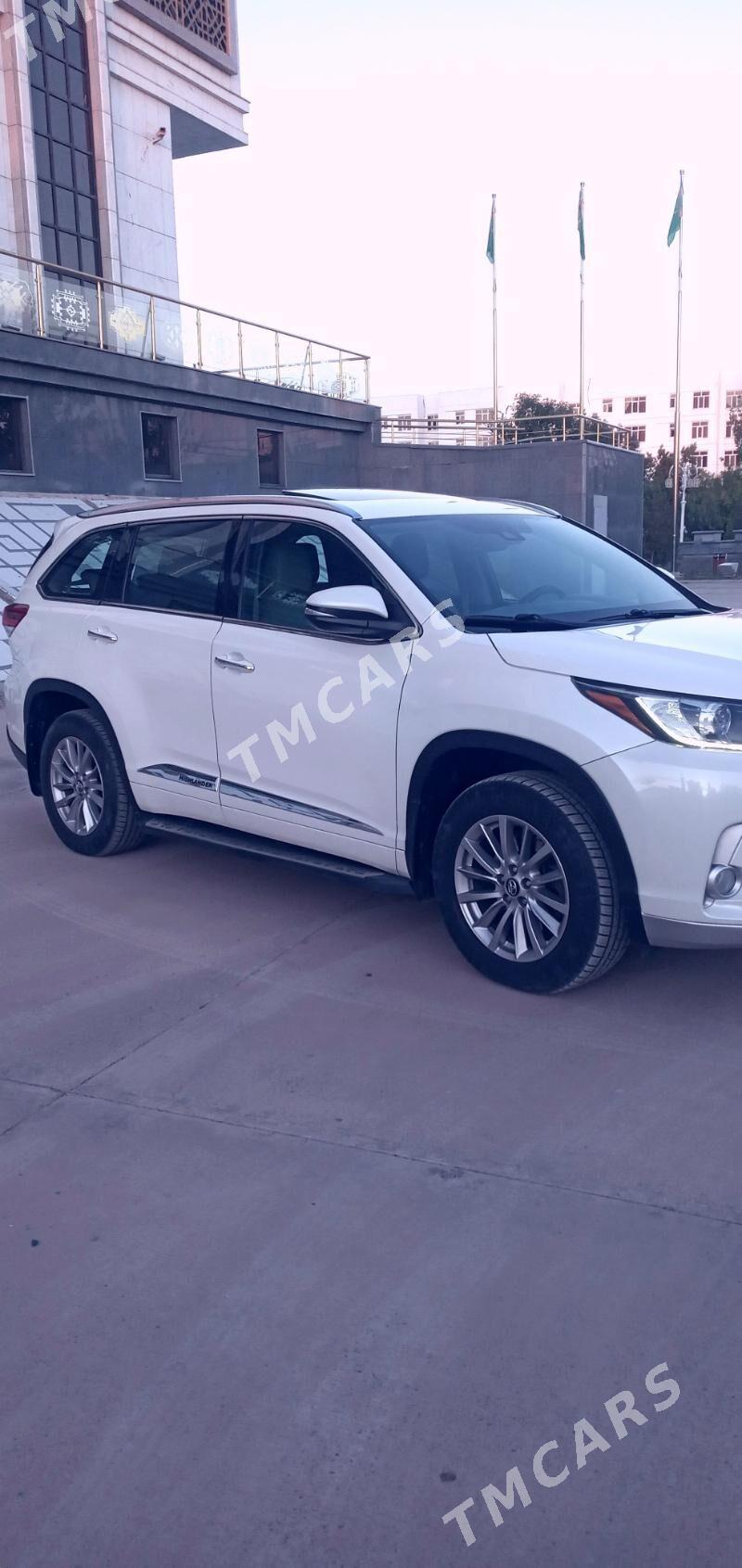Toyota Highlander 2018 - 495 000 TMT - Daşoguz - img 7