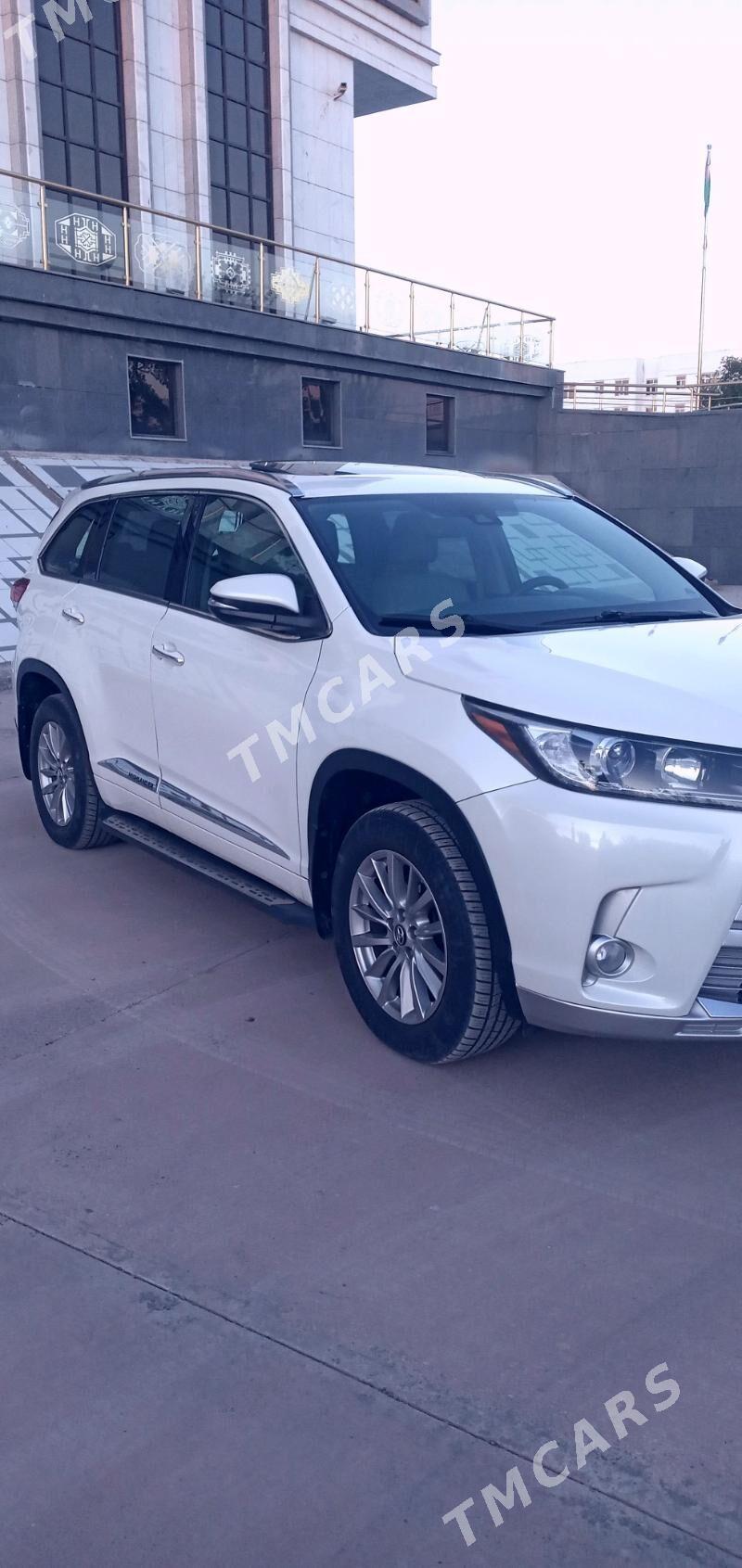 Toyota Highlander 2018 - 495 000 TMT - Daşoguz - img 9