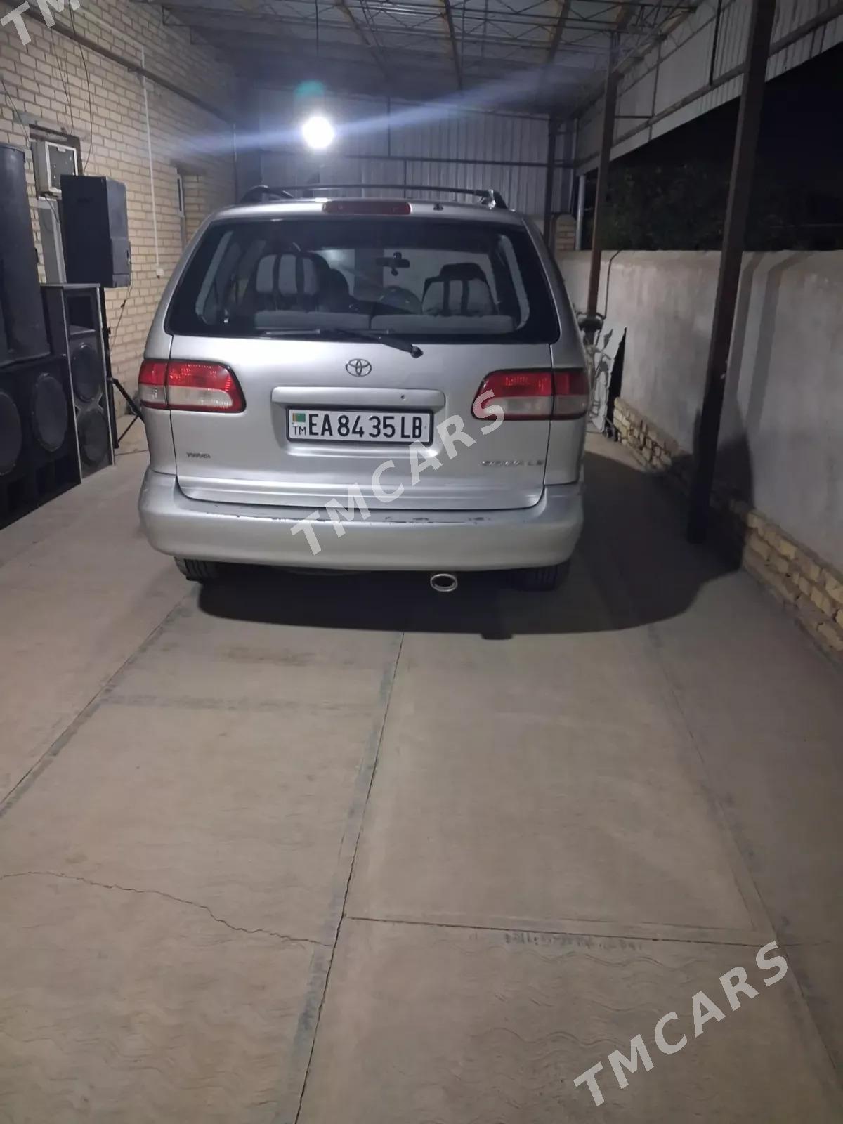 Toyota Sienna 2002 - 170 000 TMT - Ходжамбаз - img 4