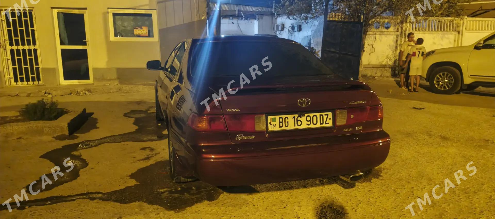 Toyota Camry 2001 - 160 000 TMT - Дашогуз - img 4