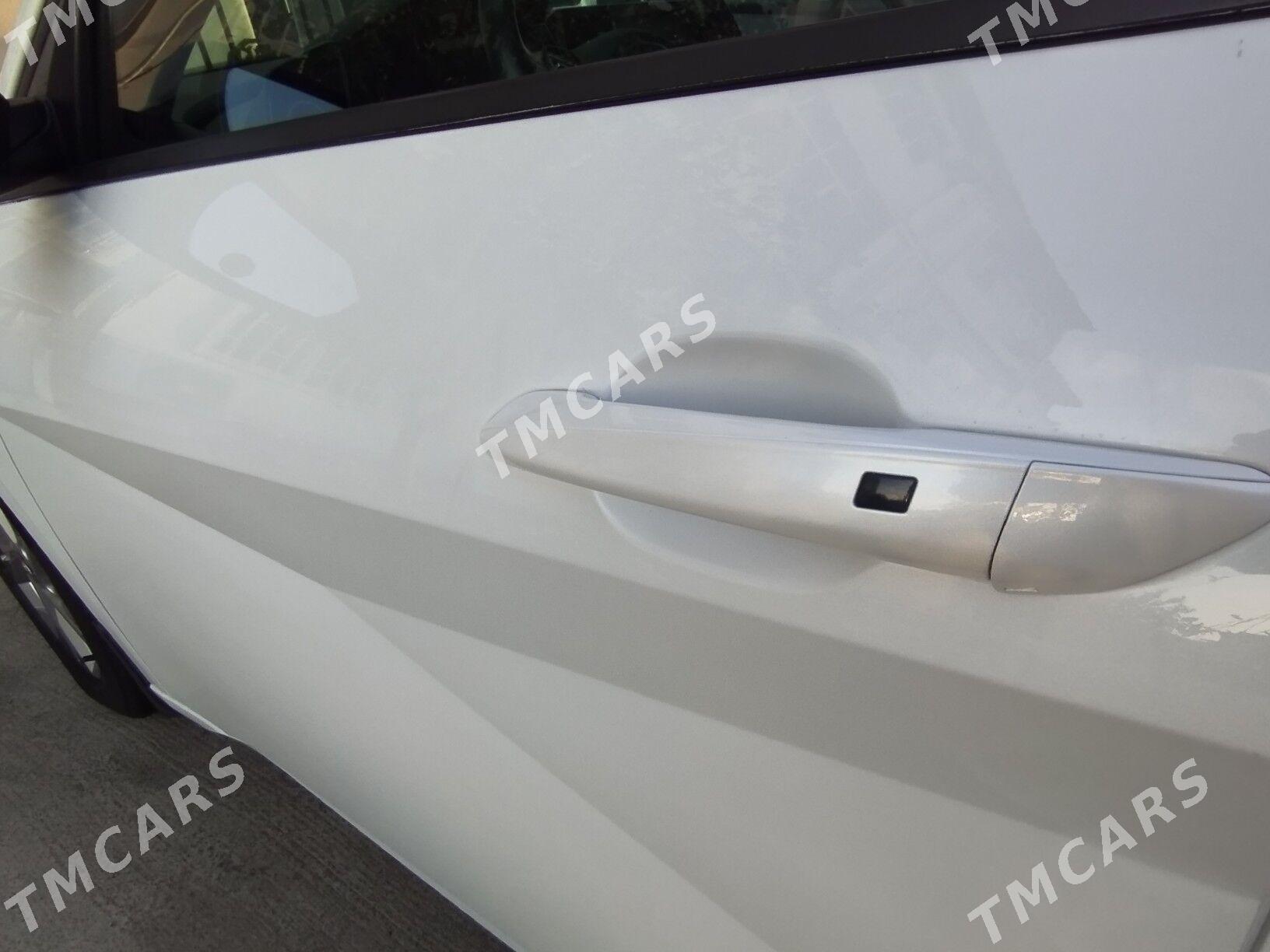 Hyundai Elantra 2022 - 265 000 TMT - Aşgabat - img 3