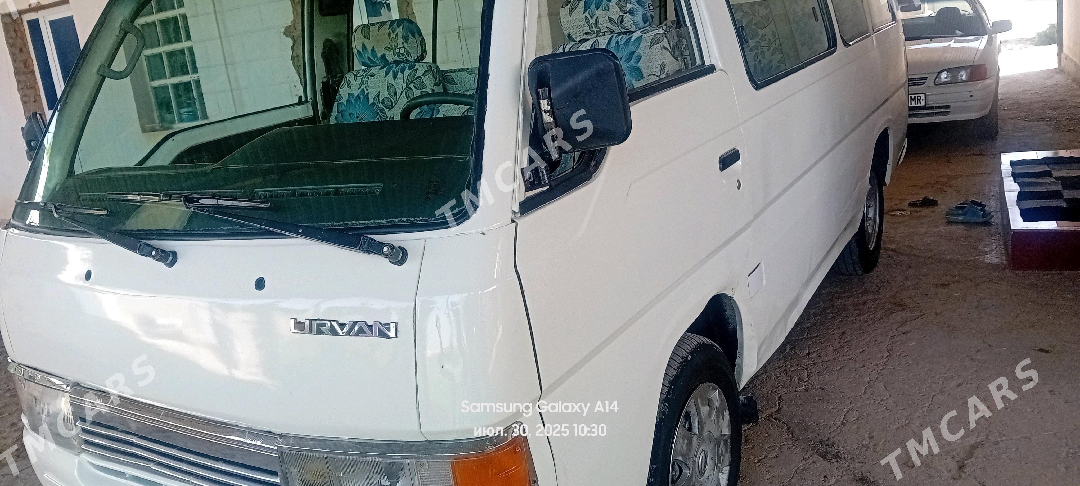 Nissan Urvan 1999 - 60 000 TMT - Murgap - img 2