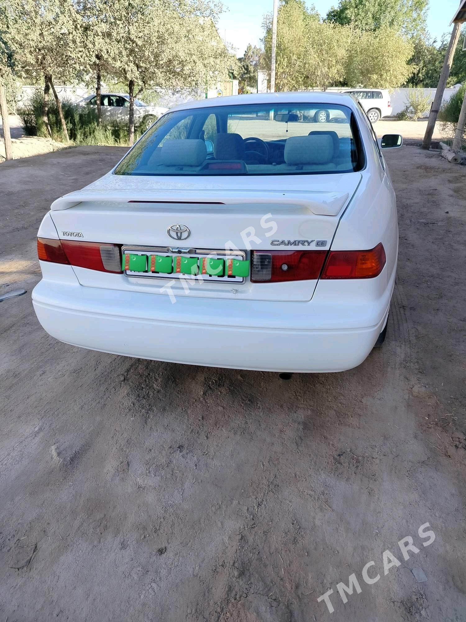 Toyota Camry 2001 - 143 000 TMT - Кёнеургенч - img 2