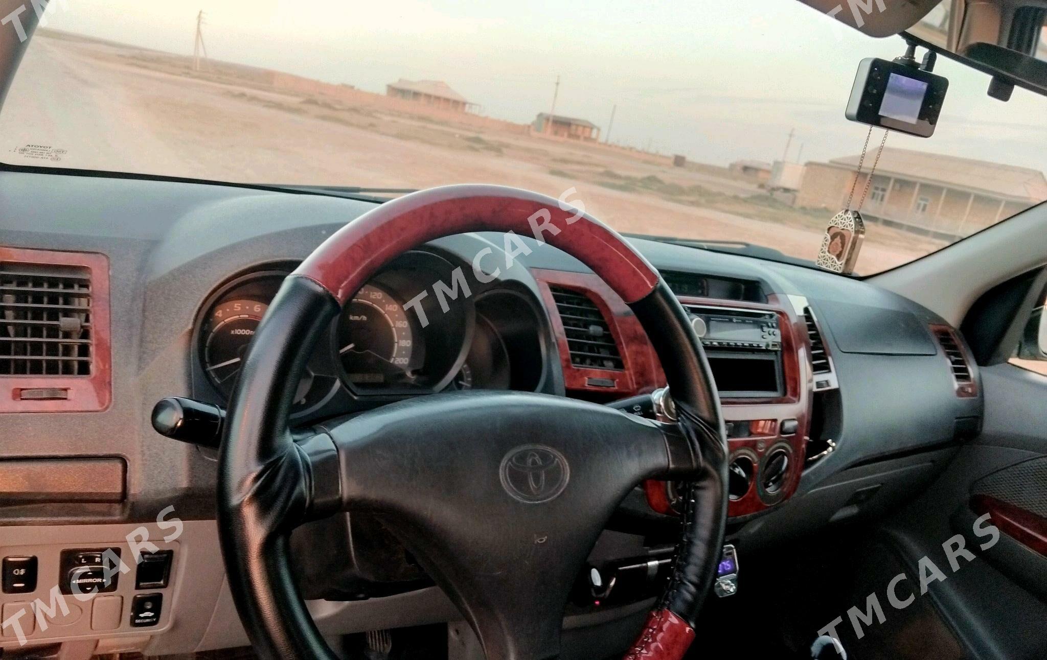 Toyota Hilux 2008 - 199 999 TMT - Эсенгулы - img 5