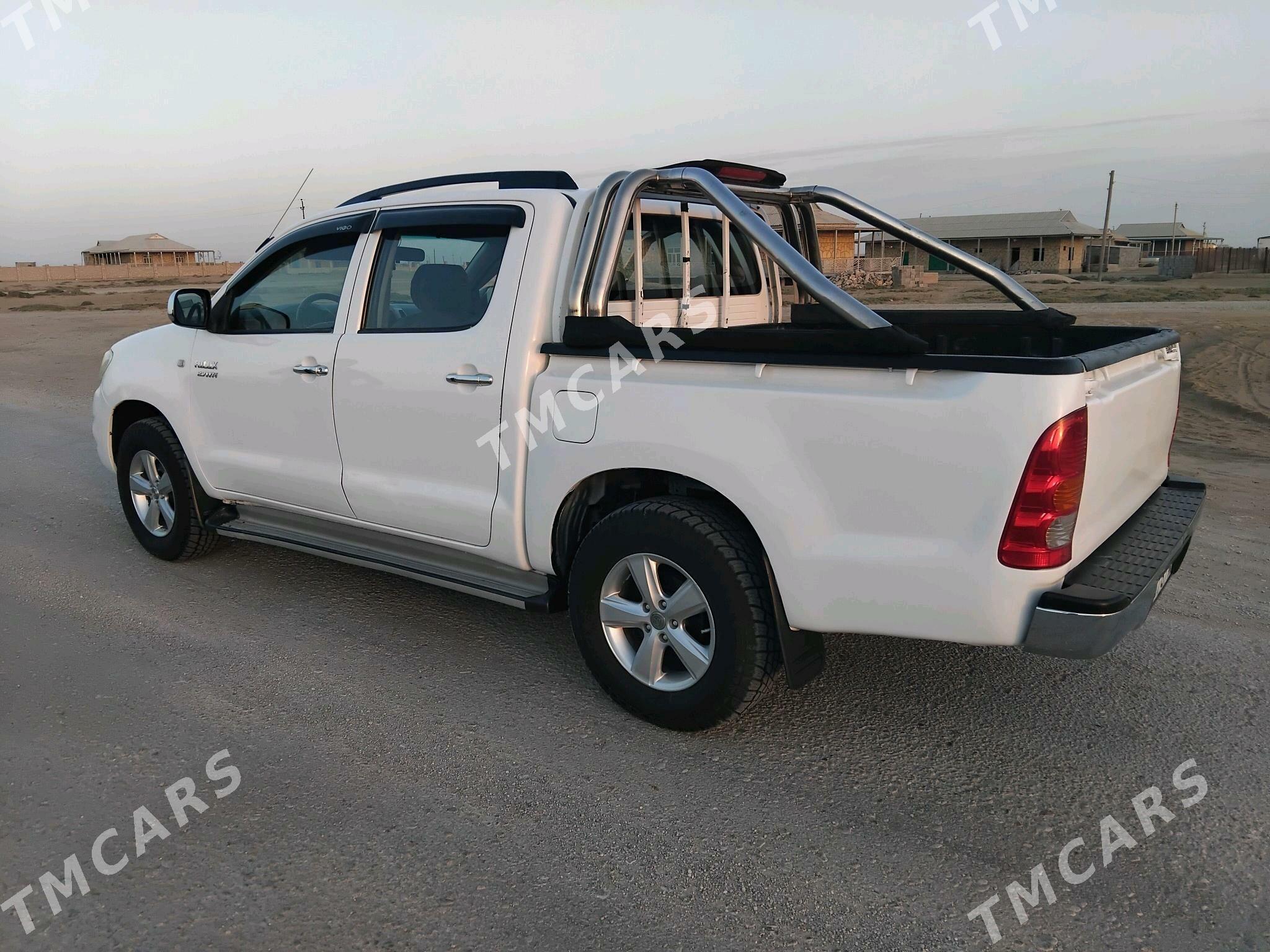 Toyota Hilux 2008 - 199 999 TMT - Эсенгулы - img 7