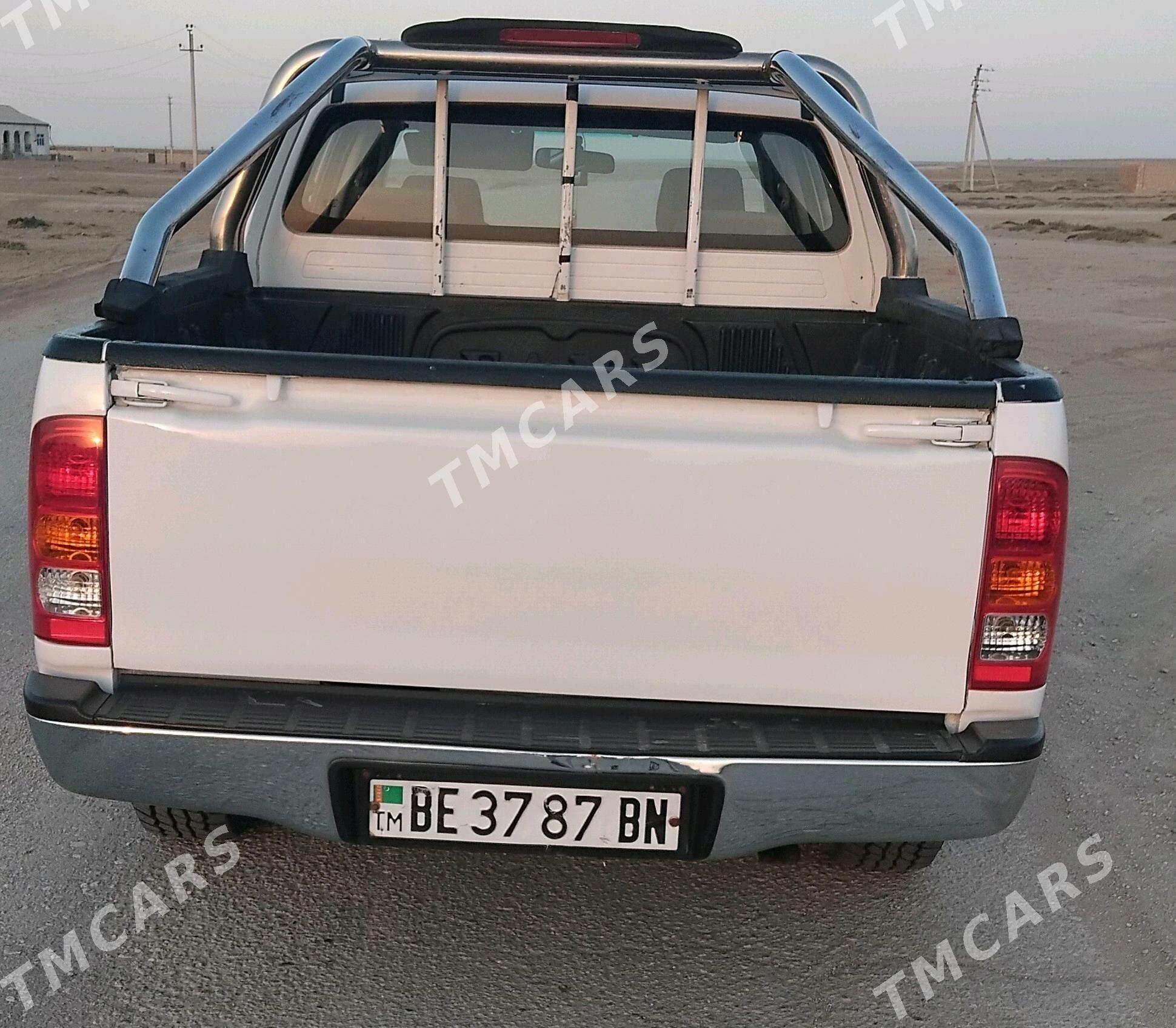 Toyota Hilux 2008 - 199 999 TMT - Эсенгулы - img 6