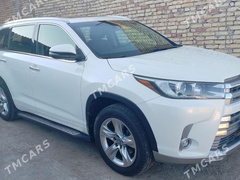 Toyota Highlander 2016 - 480 000 TMT - Çärjew - img 2