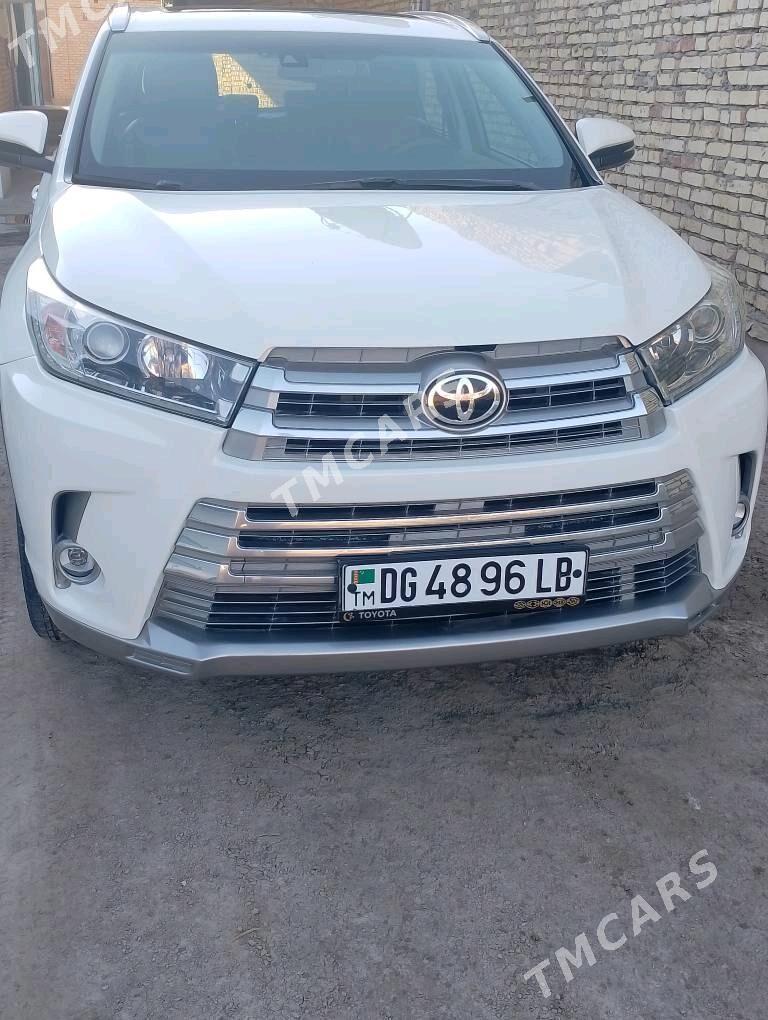 Toyota Highlander 2016 - 480 000 TMT - Çärjew - img 4