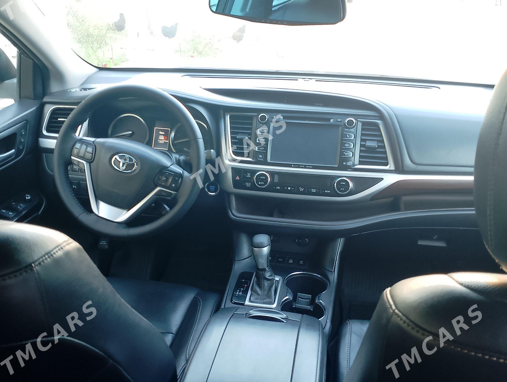 Toyota Highlander 2016 - 480 000 TMT - Çärjew - img 7