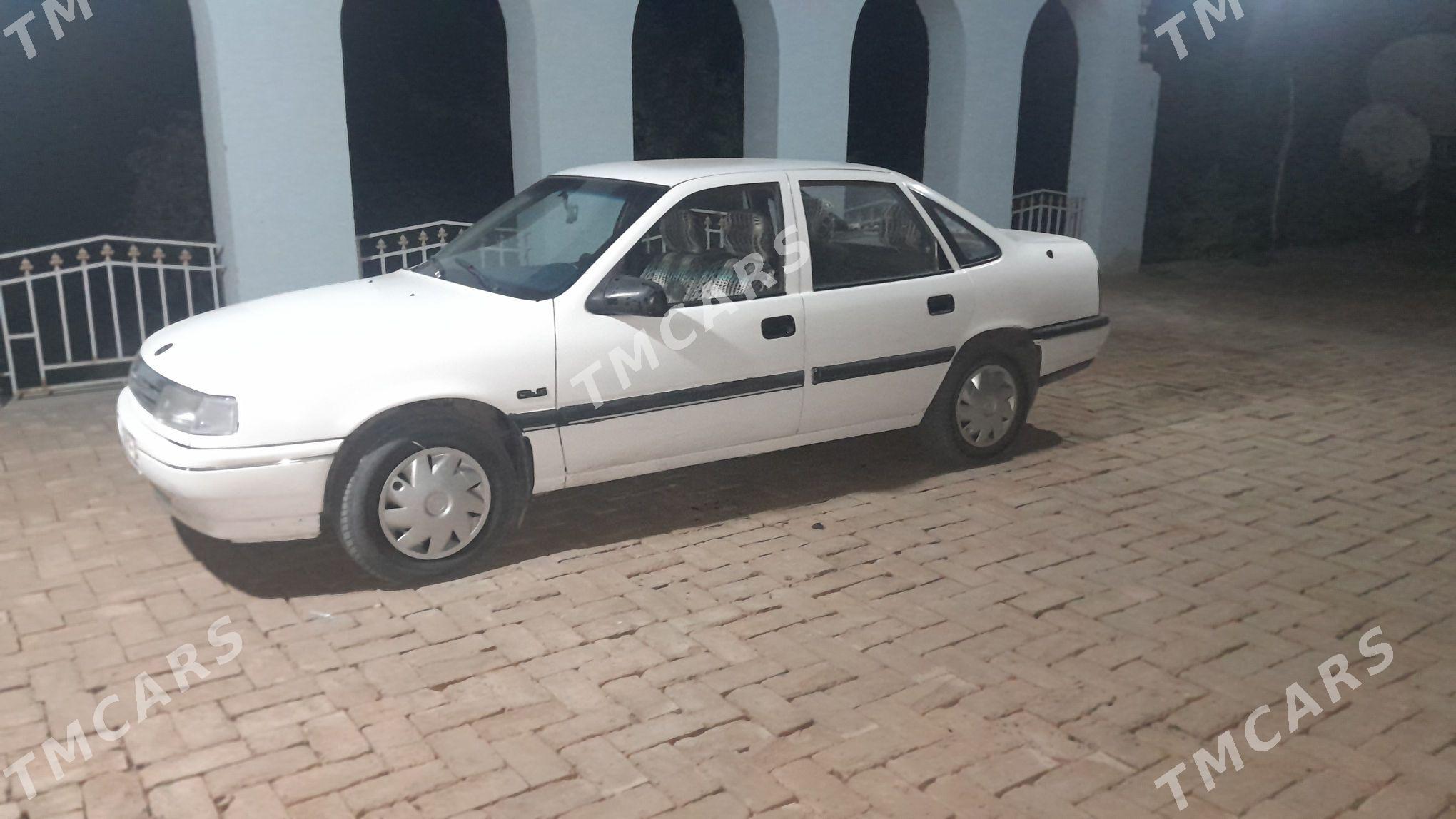 Opel Vectra 1992 - 30 000 TMT - Saýat - img 2