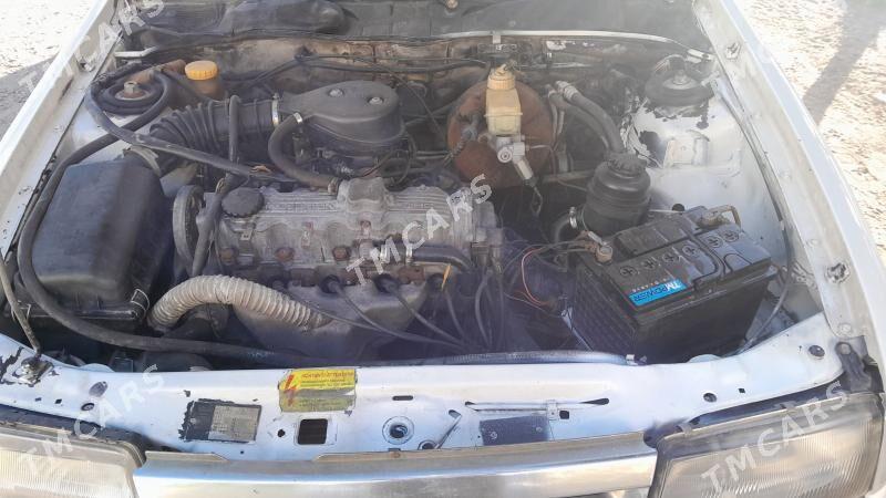 Opel Vectra 1992 - 30 000 TMT - Saýat - img 3