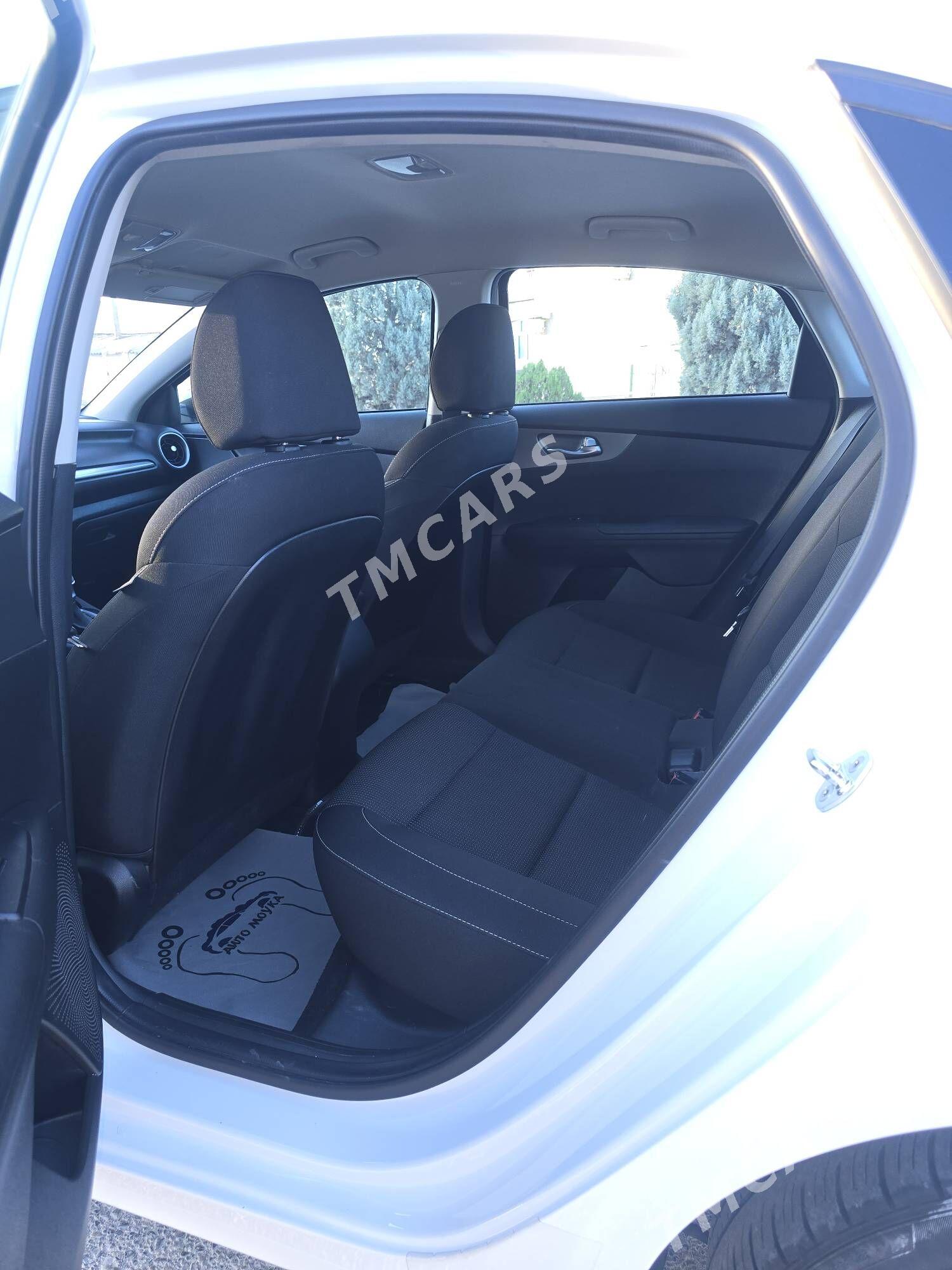 Kia Forte 2021 - 216 000 TMT - Ашхабад - img 5