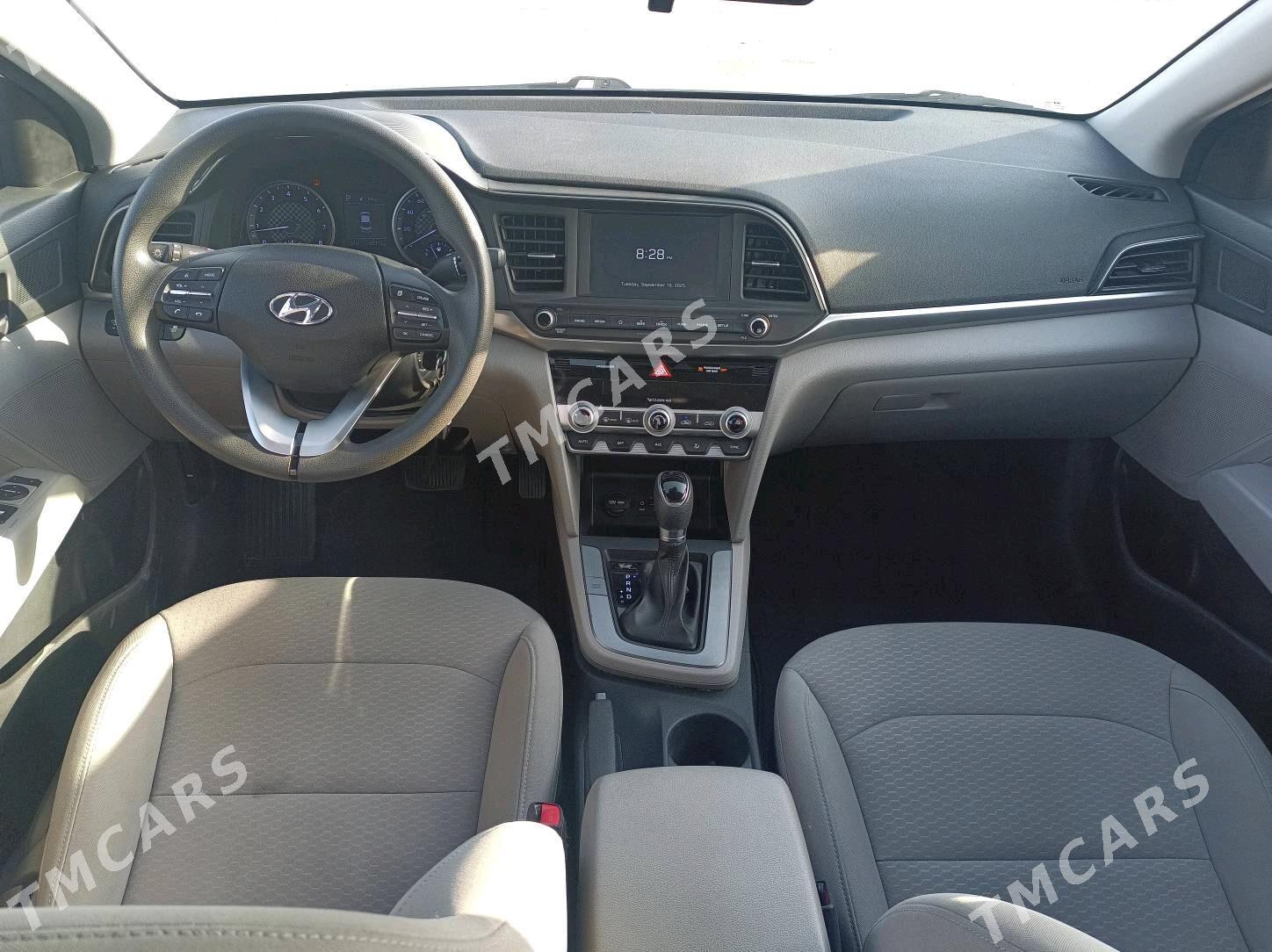 Hyundai Elantra 2020 - 235 000 TMT - Бузмеин - img 7