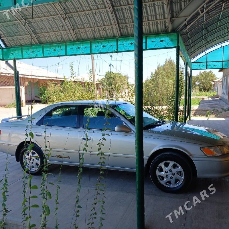 Toyota Camry 2001 - 155 000 TMT - Дашогуз - img 6
