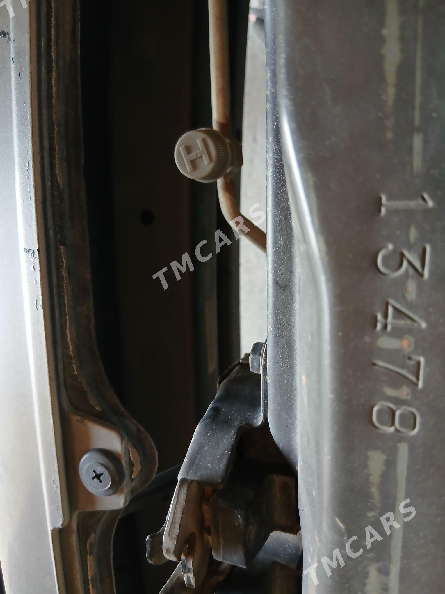 Toyota Camry 1998 - 98 000 TMT - Керки - img 2