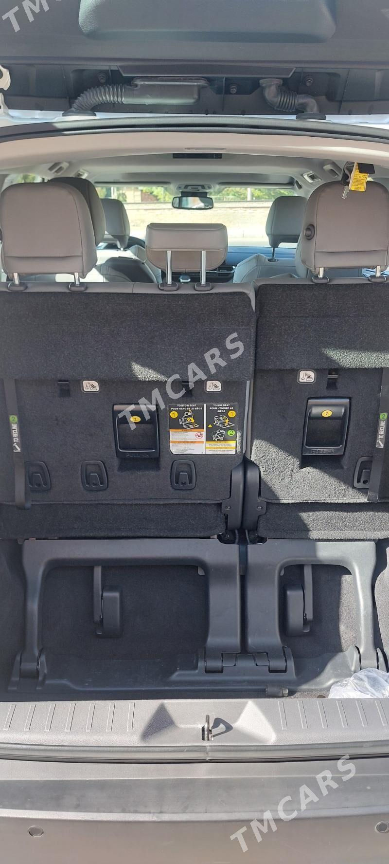 Toyota Sienna 2024 - 560 000 TMT - Мары - img 4