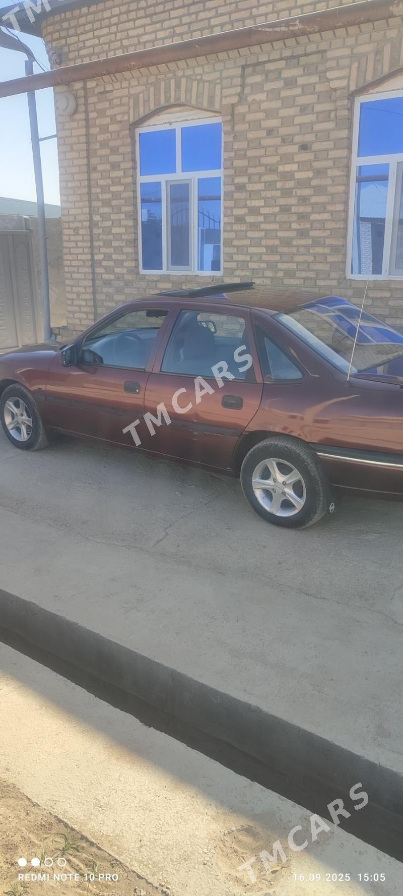 Opel Vectra 1993 - 35 000 TMT - Мары - img 3