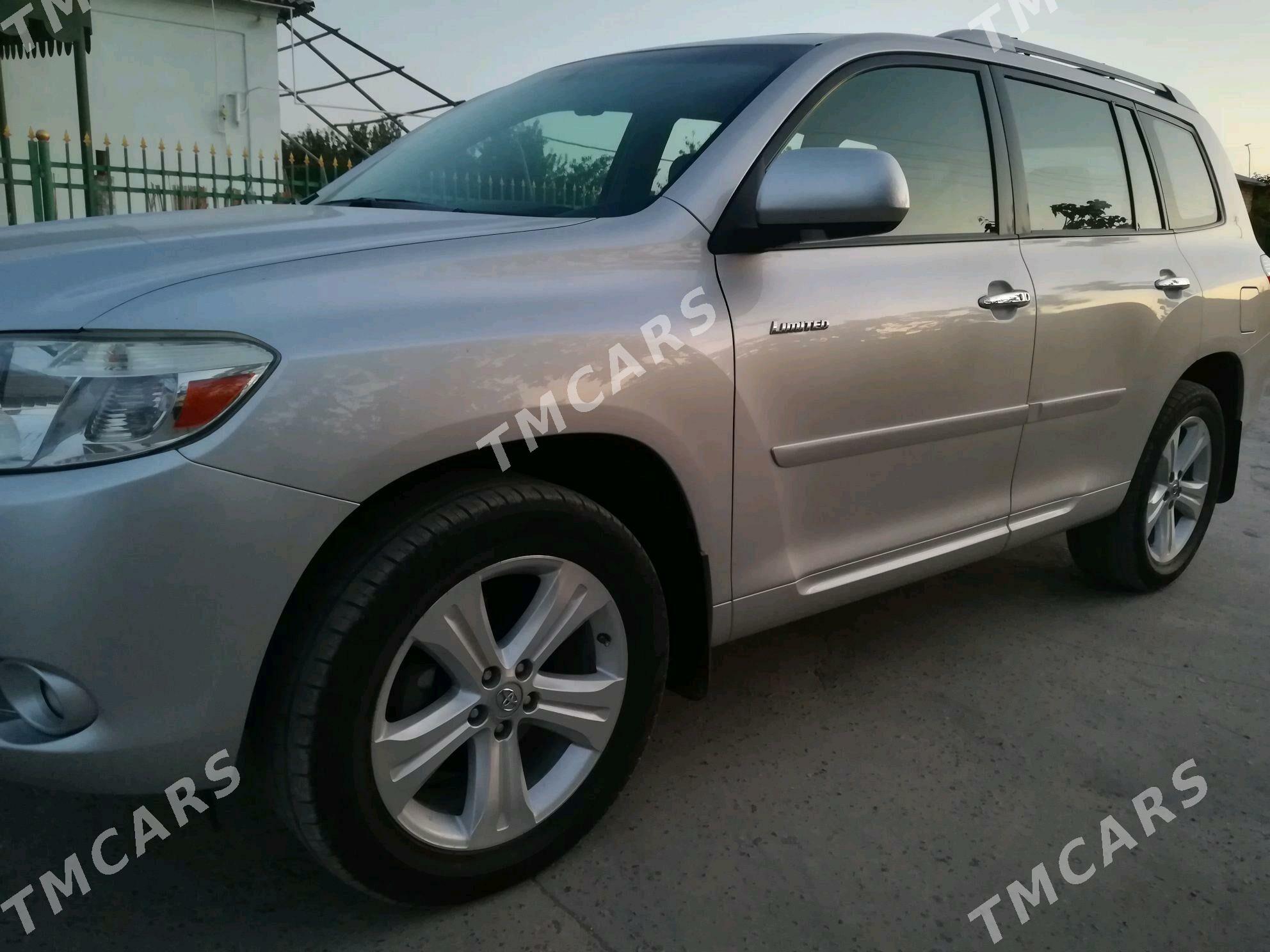 Toyota Highlander 2010 - 320 000 TMT - Дашогуз - img 7