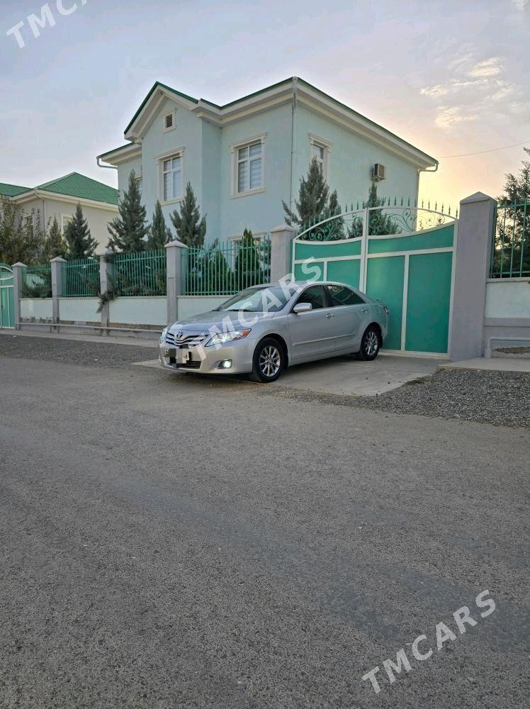 Toyota Camry 2011 - 225 000 TMT - Бахарден - img 3