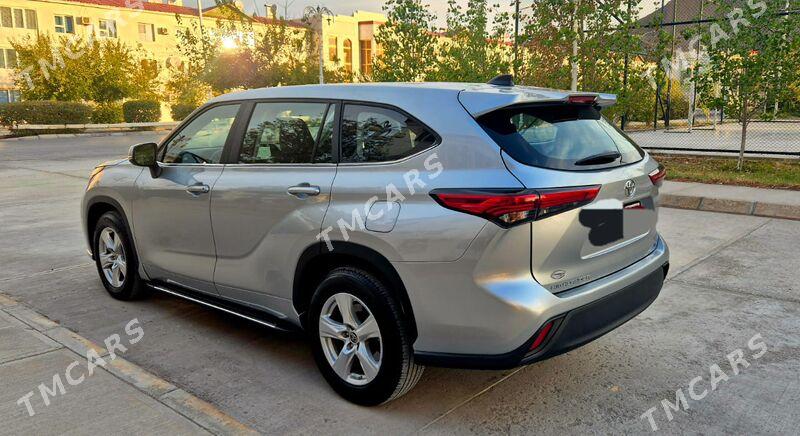 Toyota Highlander 2023 - 455 000 TMT - Балканабат - img 4