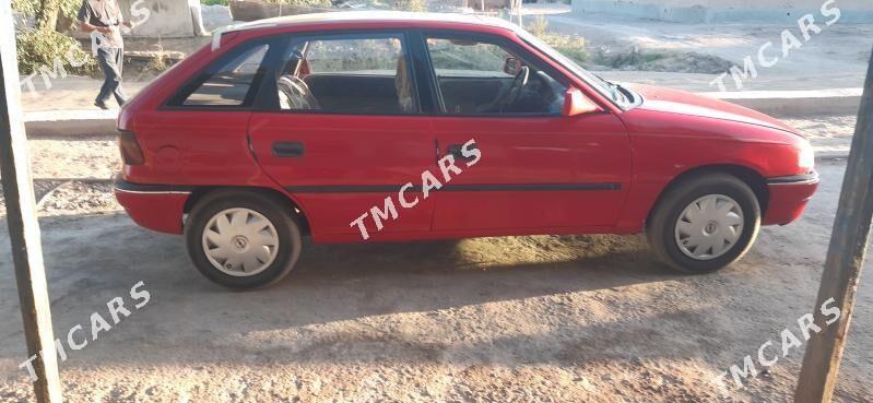 Opel Astra 1992 - 28 000 TMT - Gubadag - img 2
