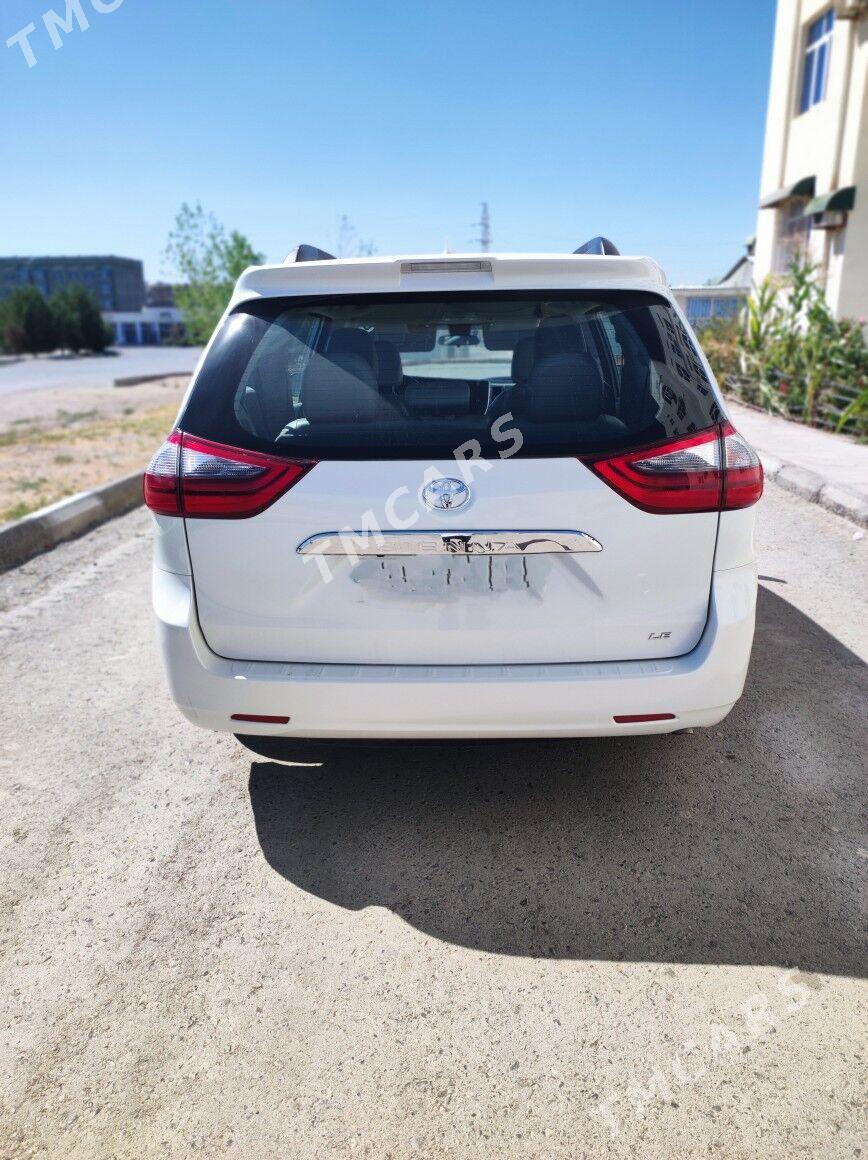 Toyota Sienna 2020 - 400 000 TMT - Туркменабат - img 2