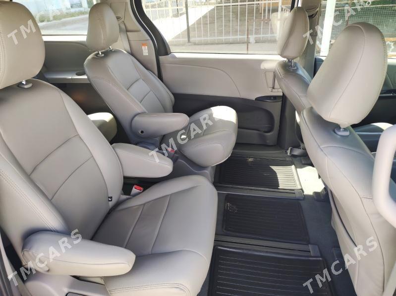 Toyota Sienna 2020 - 400 000 TMT - Туркменабат - img 3