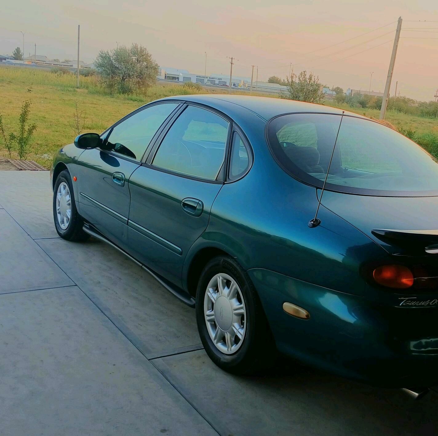 Ford Taurus 1998 - 55 000 TMT - Мары - img 9