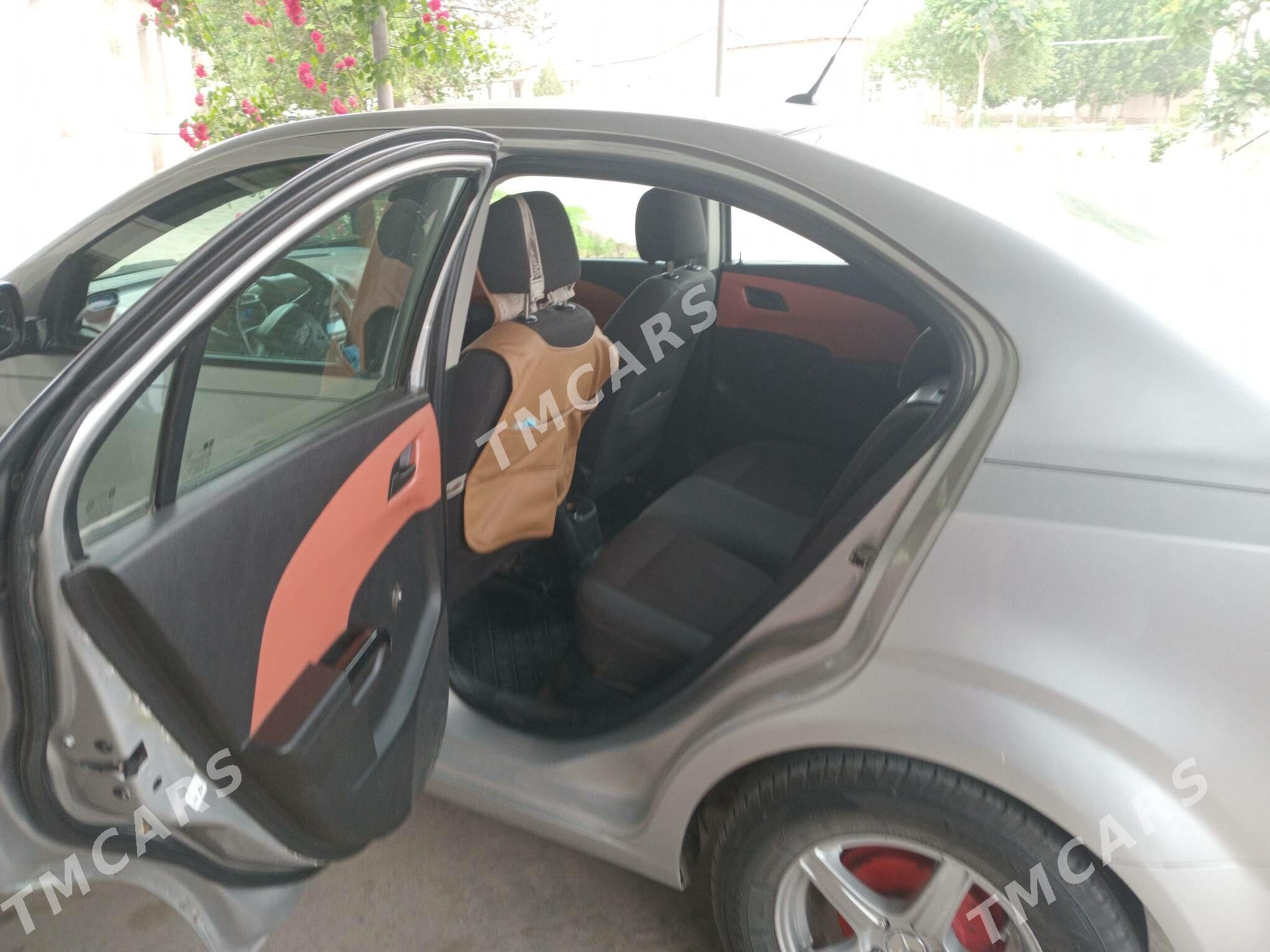 Chevrolet Aveo 2011 - 95 000 TMT - Шабатский этрап - img 4