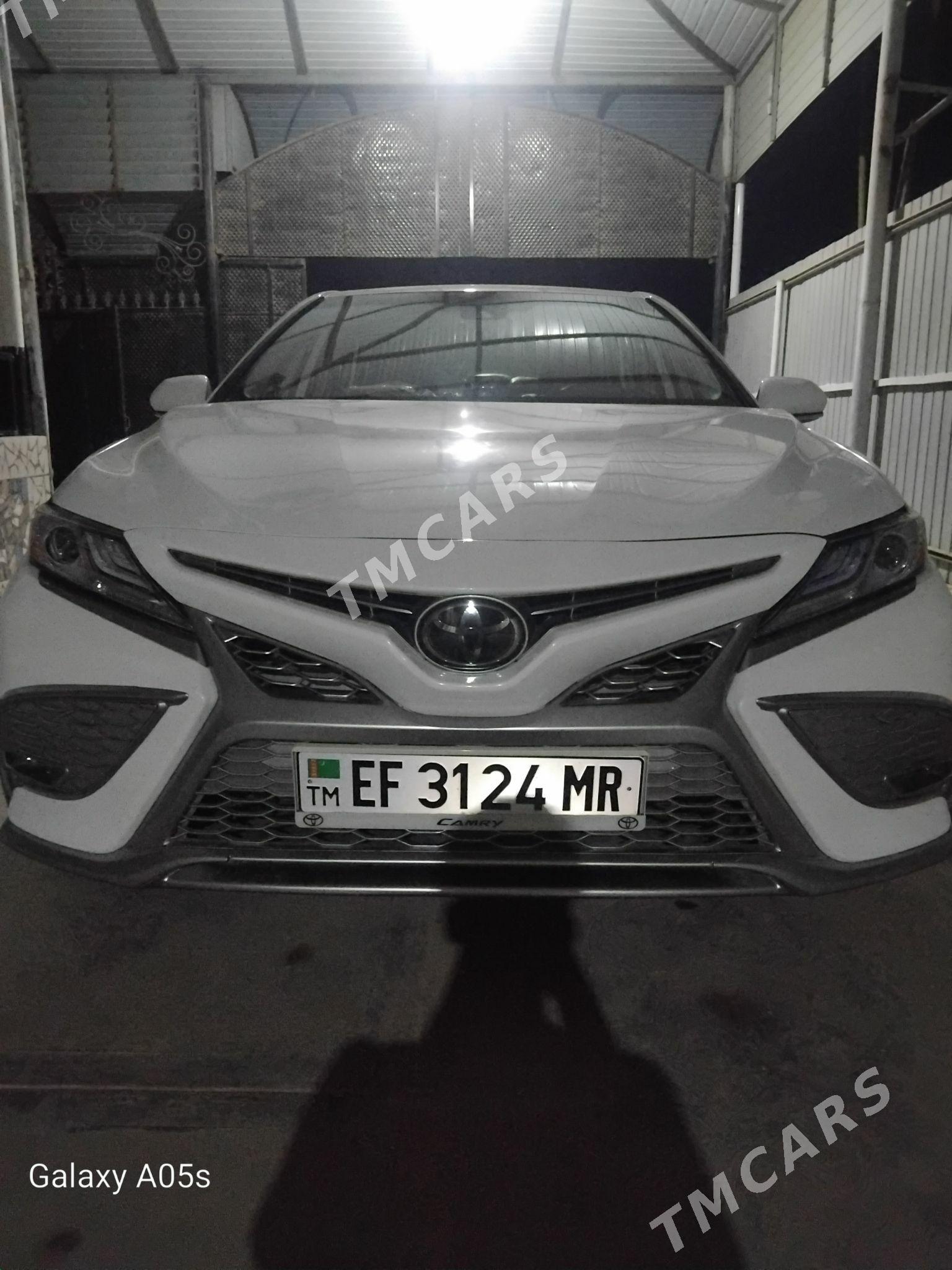 Toyota Camry 2020 - 325 000 TMT - Мургап - img 4