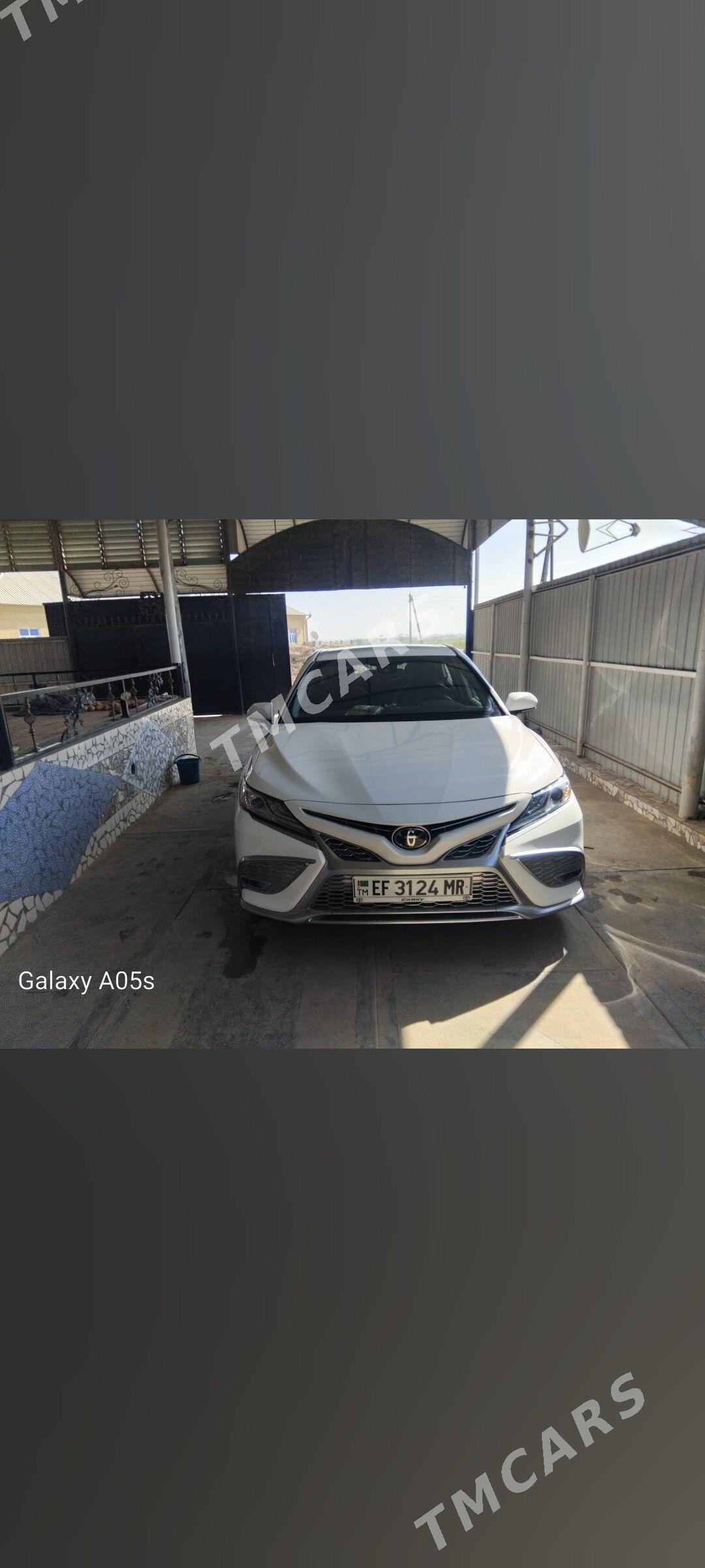 Toyota Camry 2020 - 325 000 TMT - Мургап - img 2
