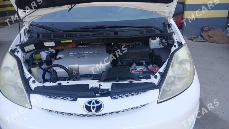 Toyota Sienna 2009 - 230 000 TMT - Векильбазар - img 10