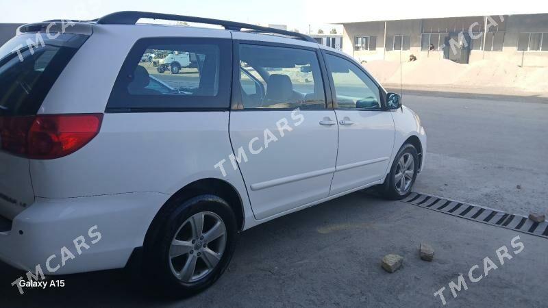 Toyota Sienna 2009 - 230 000 TMT - Векильбазар - img 8